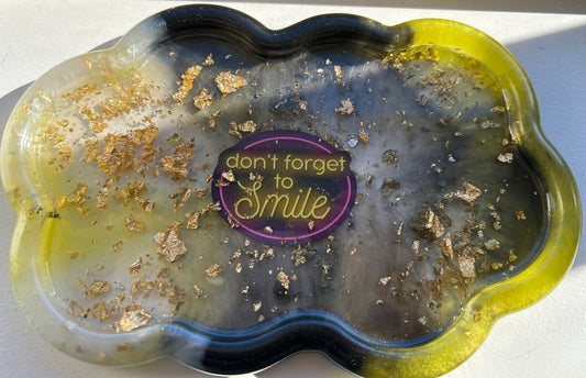 Black and Yellow Cloud Rolling Tray